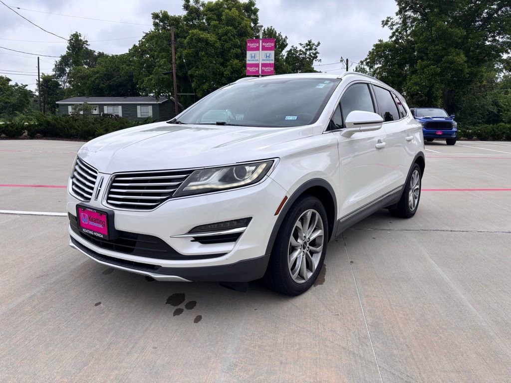 Used 2015 Lincoln MKC FWD w/ Equipment Group 101A Select image 2
