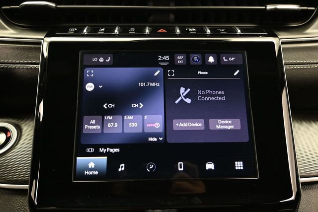 Used 2025 Jeep Grand Cherokee Altitude AWD/4WD image 29