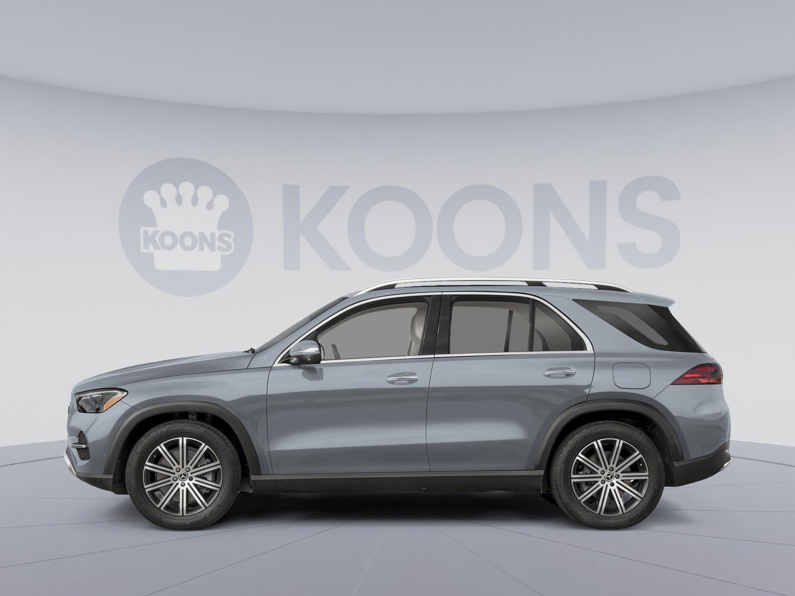 Used 2025 Mercedes-Benz GLE 450e 4MATIC image 4