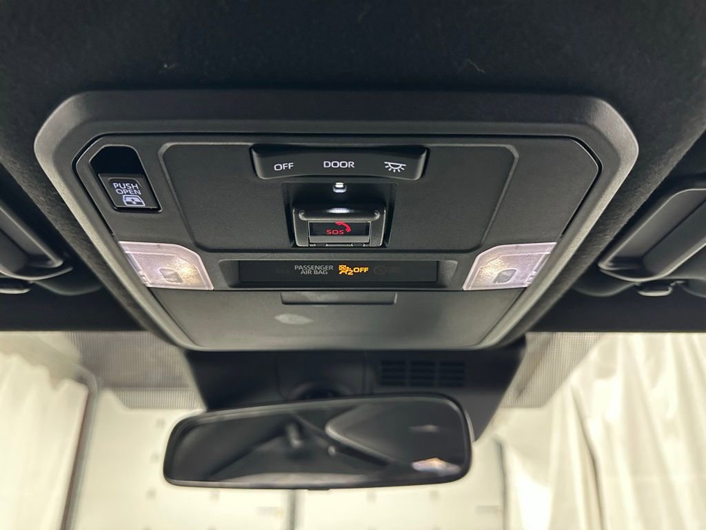 Used 2025 Toyota 4Runner TRD Off-Road image 38