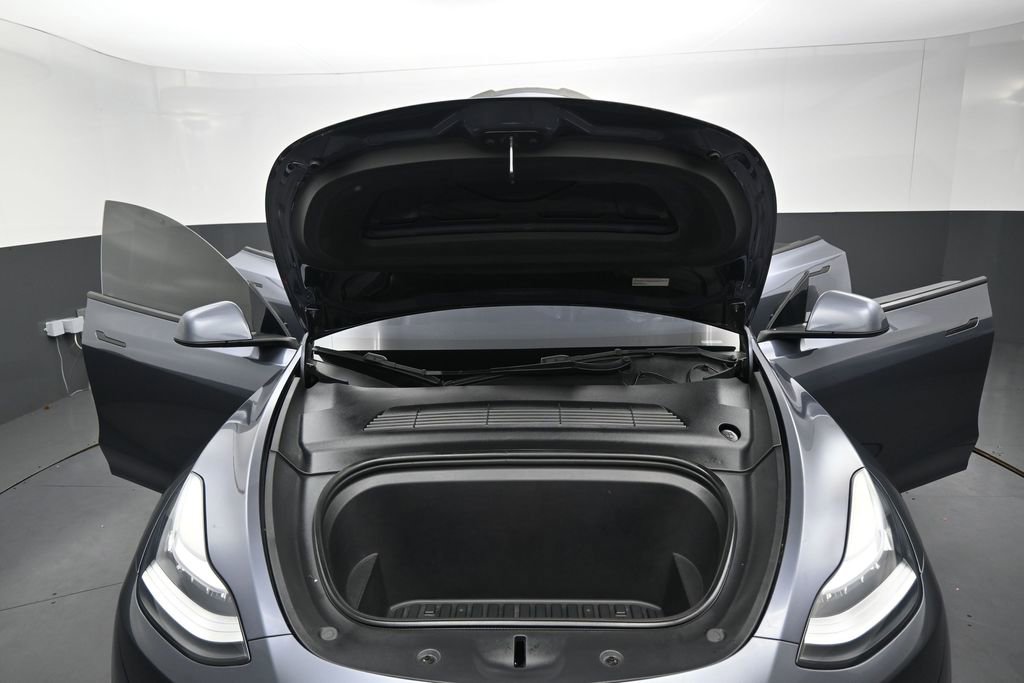 Used 2023 Tesla Model Y Long Range AWD/4WD image 41