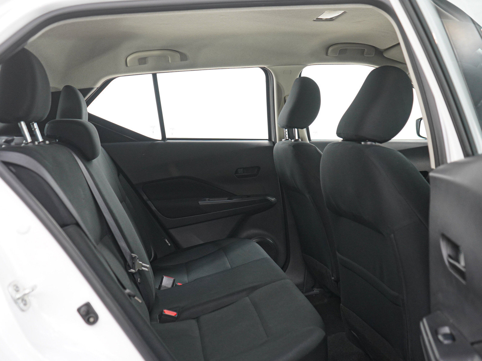 Used 2024 Nissan Kicks S FWD image 12