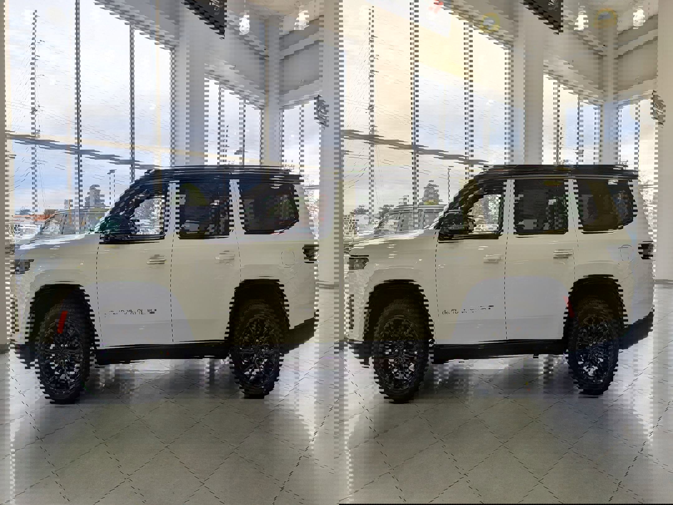 New 2026 Jeep Grand Wagoneer Summit w/ Premium Group III image 2