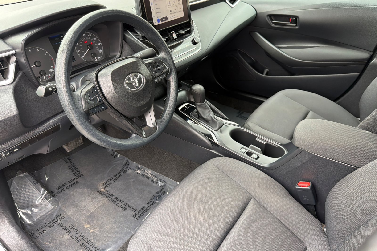Used 2024 Toyota Corolla LE FWD image 10