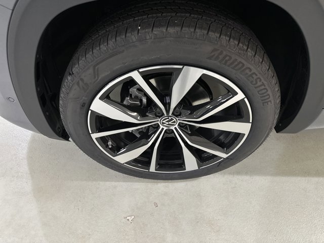 New 2026 Volkswagen Atlas SEL Premium R-Line image 11