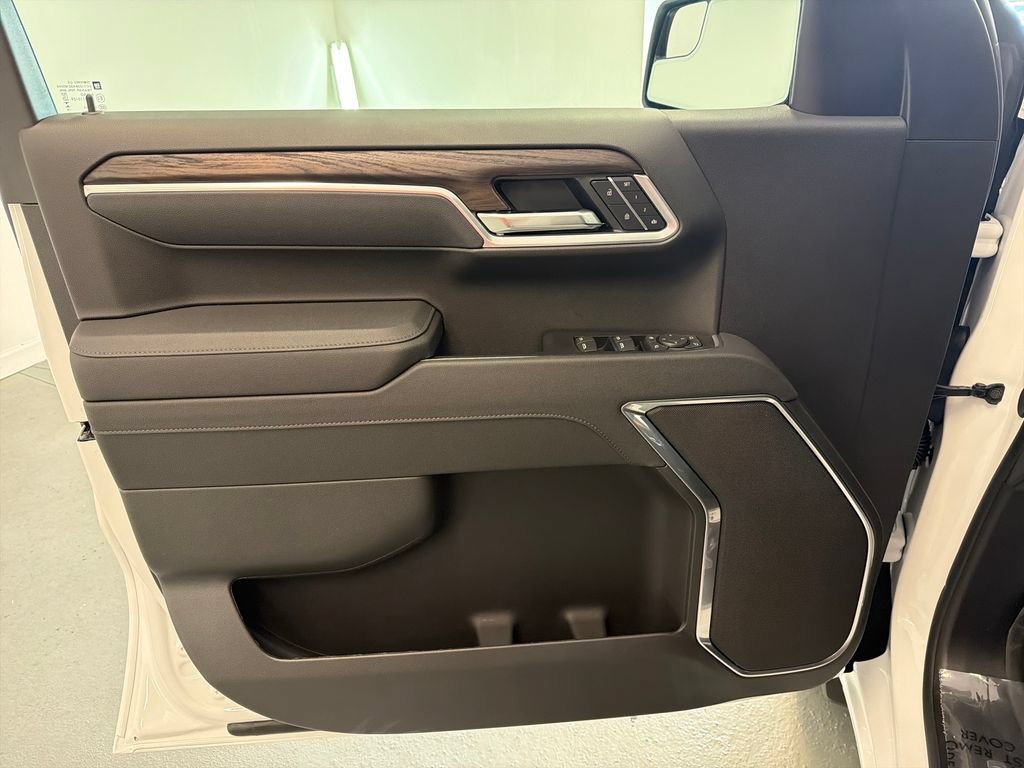 New 2026 GMC Sierra 1500 SLT AWD/4WD image 11