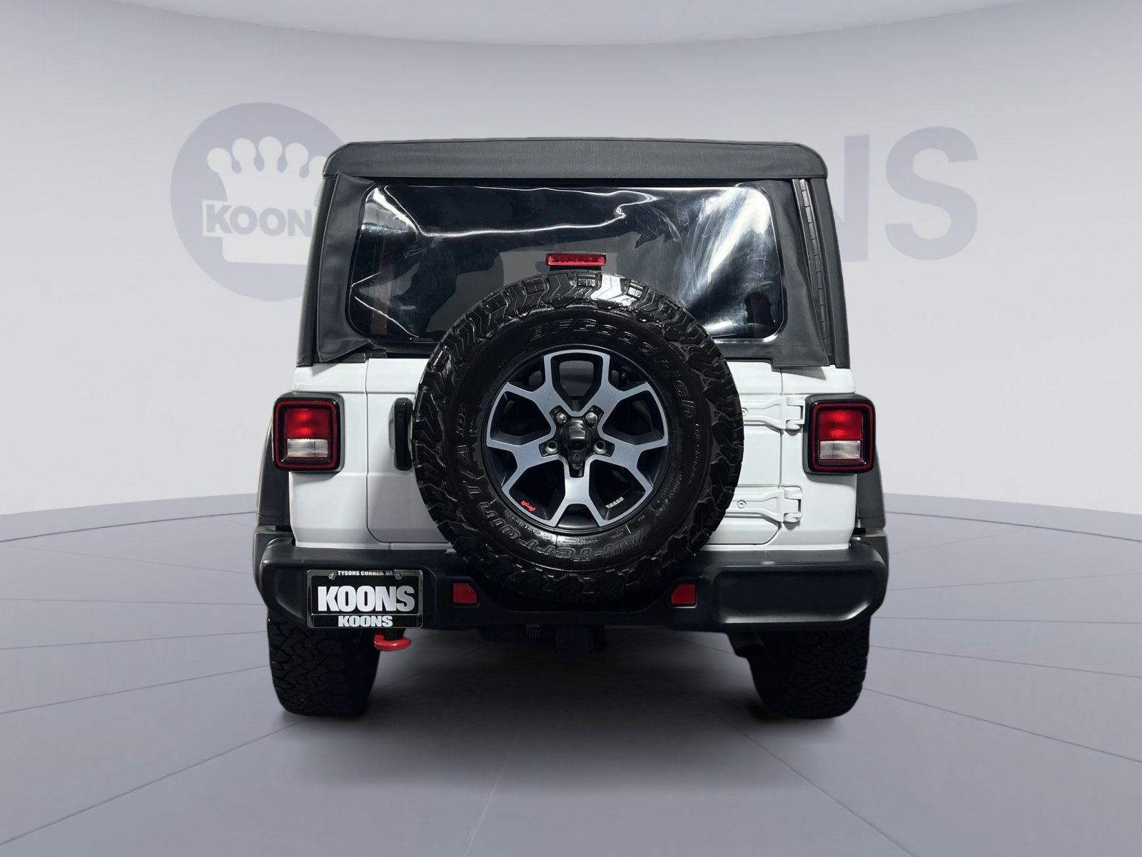 Used 2023 Jeep Wrangler Unlimited Rubicon w/ Cold Weather Group image 5