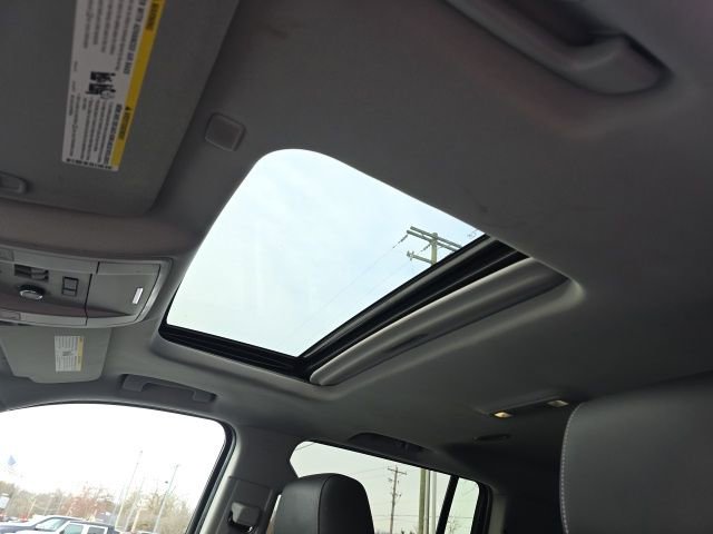 Used 2017 Chevrolet Suburban Premier image 14