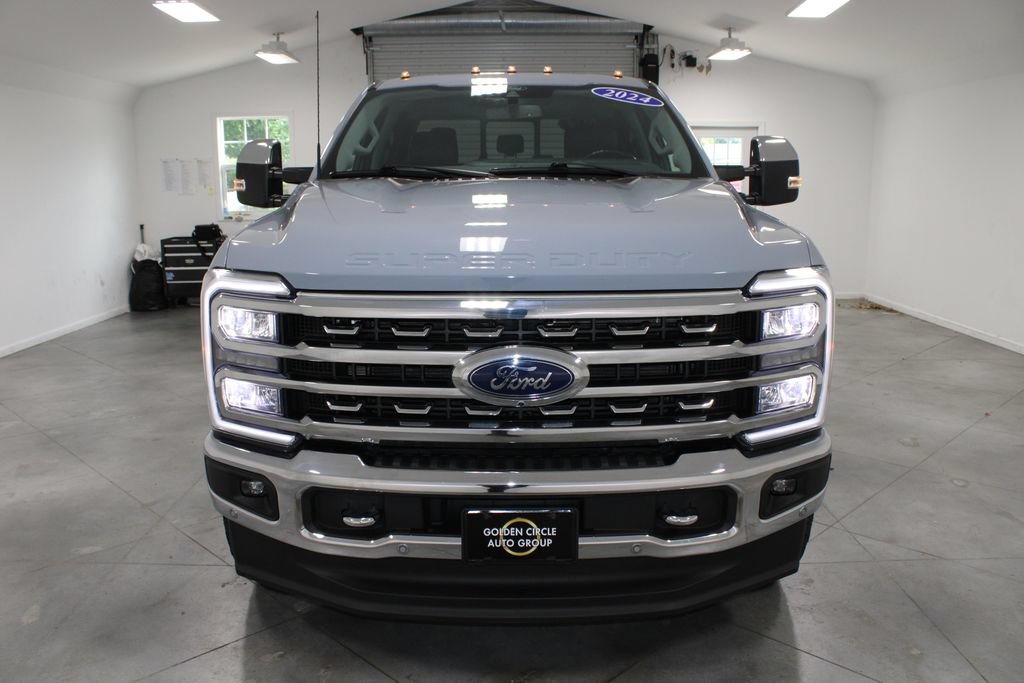 Used 2024 Ford F250 Lariat w/ Lariat Ultimate Package AWD/4WD image 3