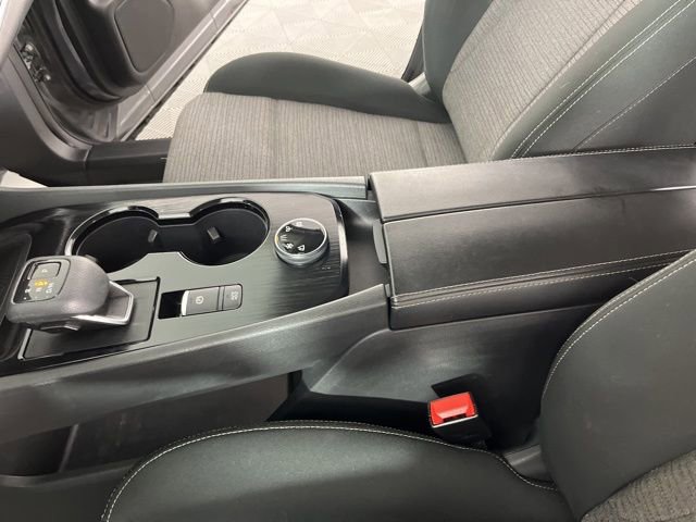 Used 2023 Nissan Rogue SV image 27