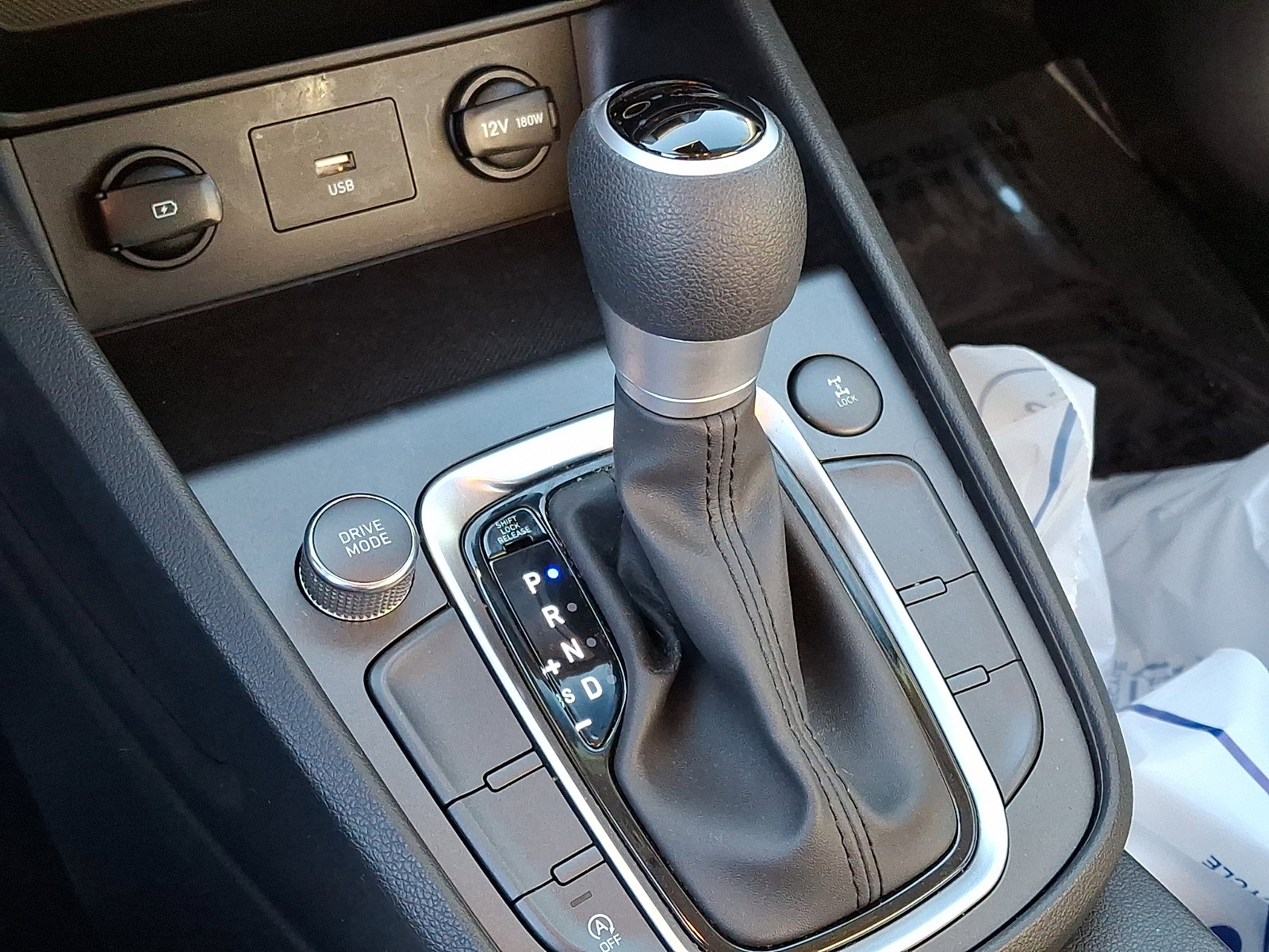 Certified 2023 Hyundai Kona SE AWD/4WD image 16