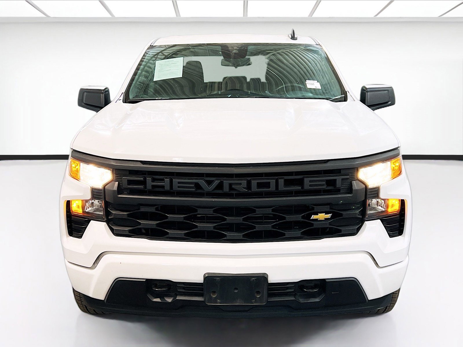 Used 2022 Chevrolet Silverado 1500 Custom w/ LPO, Dark Essentials Package RWD image 2
