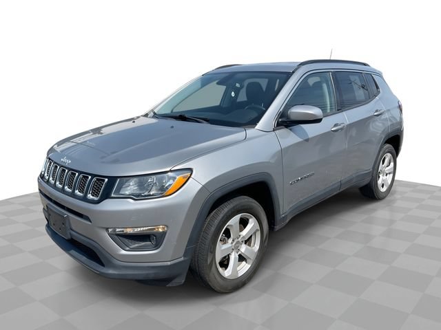 Used 2020 Jeep Compass Latitude w/ Cold Weather Group AWD/4WD image 1