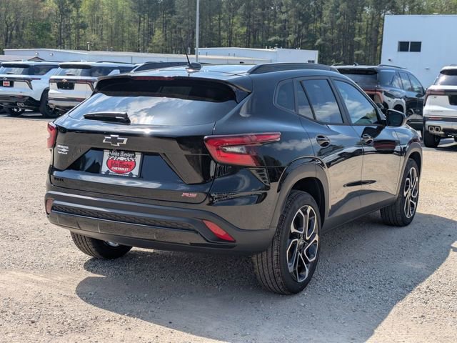 New 2026 Chevrolet Trax RS image 2