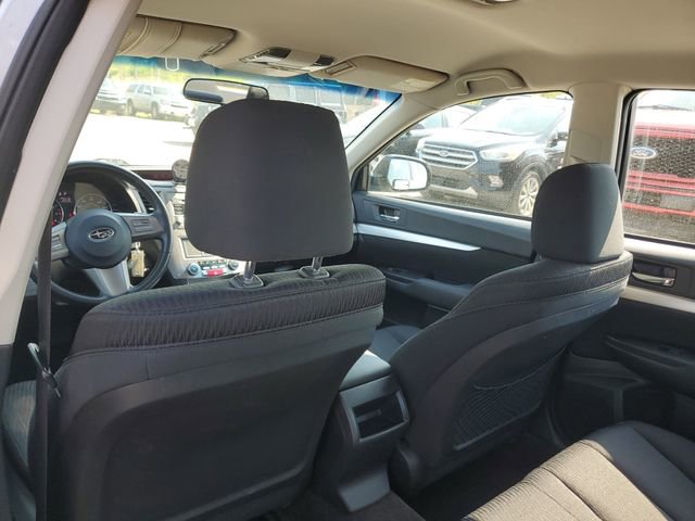 Used 2011 Subaru Legacy 2.5i Premium w/ All-Weather Pkg AWD/4WD image 8
