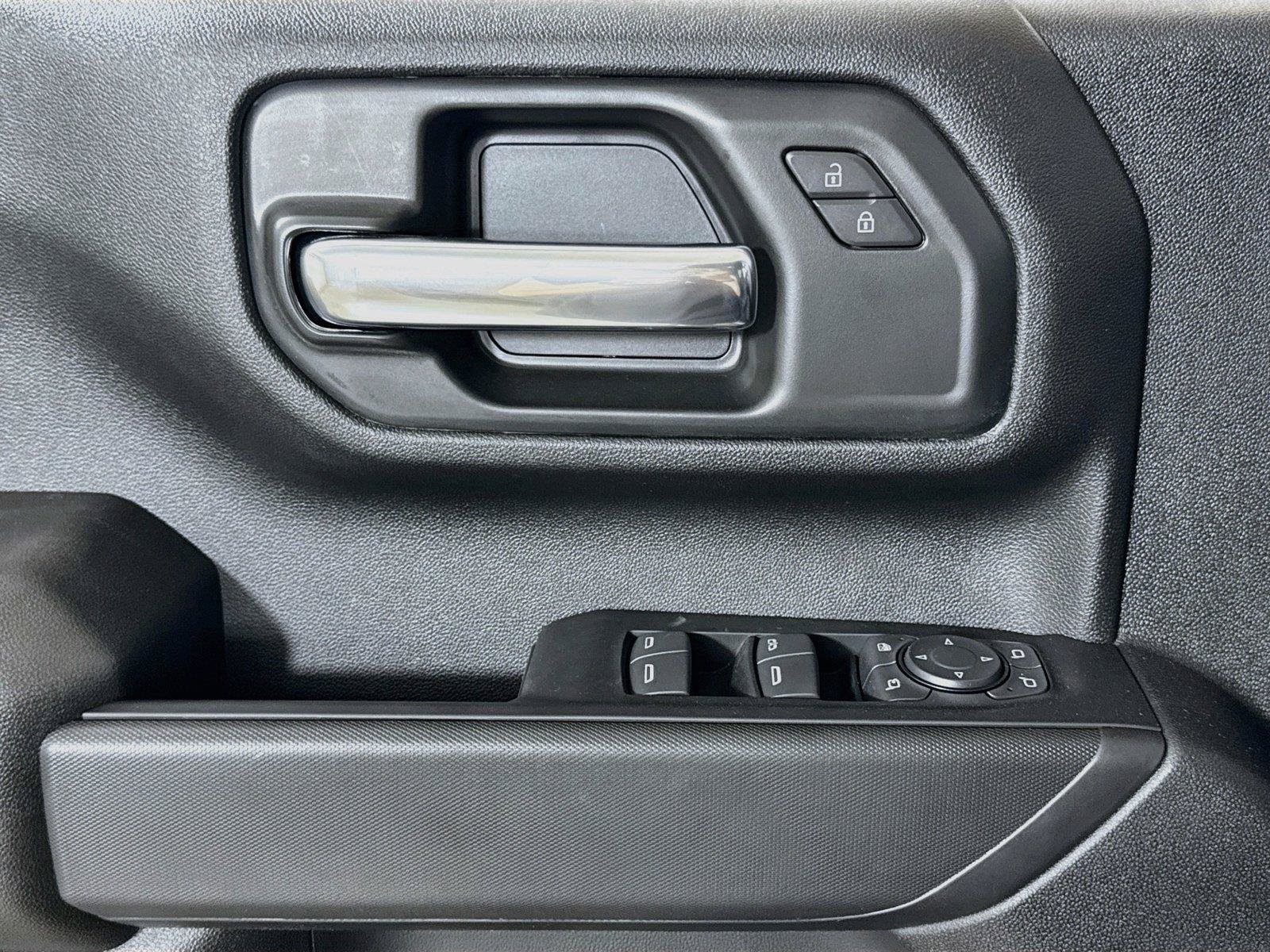 New 2026 Chevrolet Silverado 2500 Custom w/ Custom Value Package AWD/4WD image 16