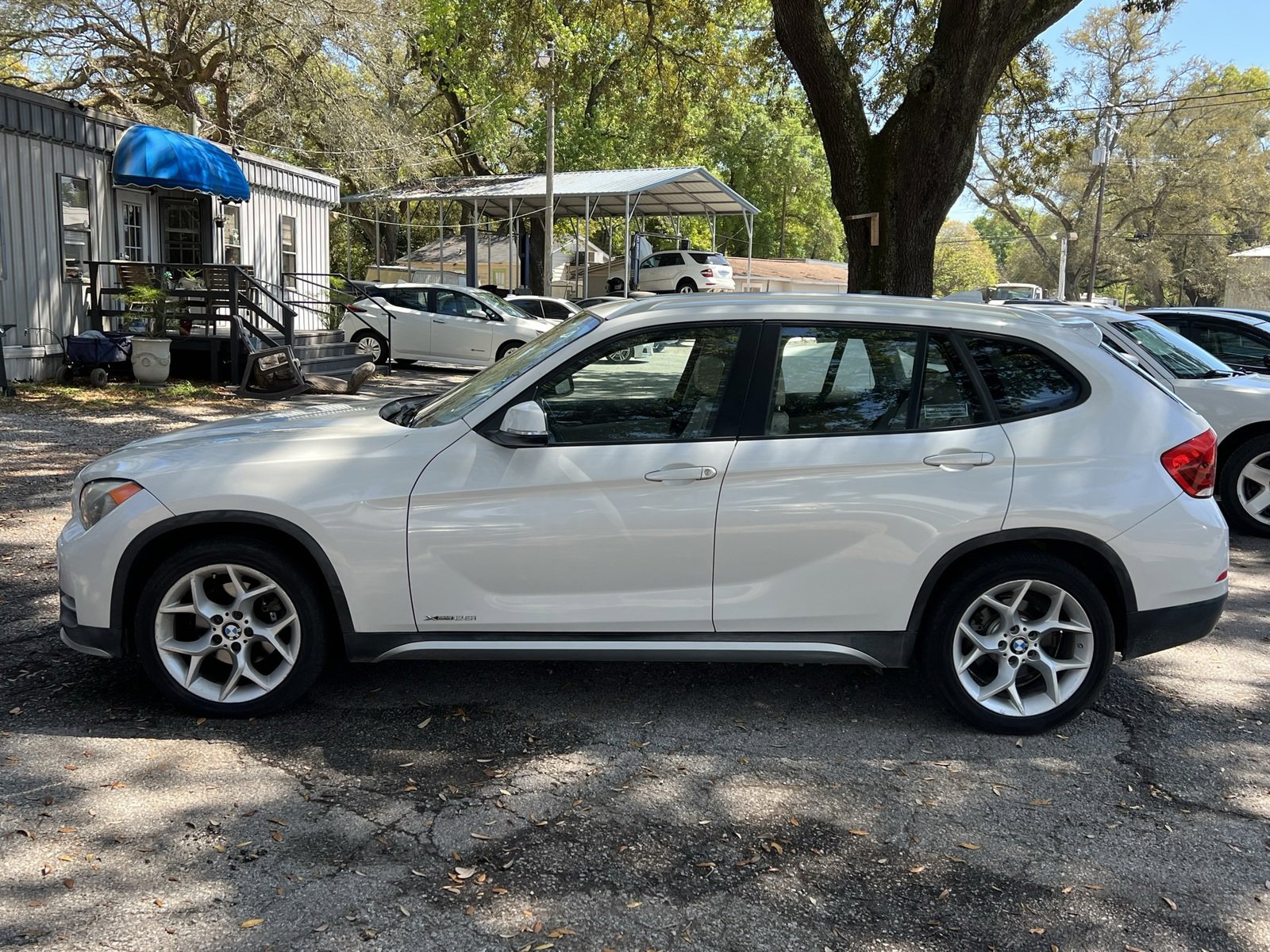 Used 2015 BMW X1 xDrive28i image 2