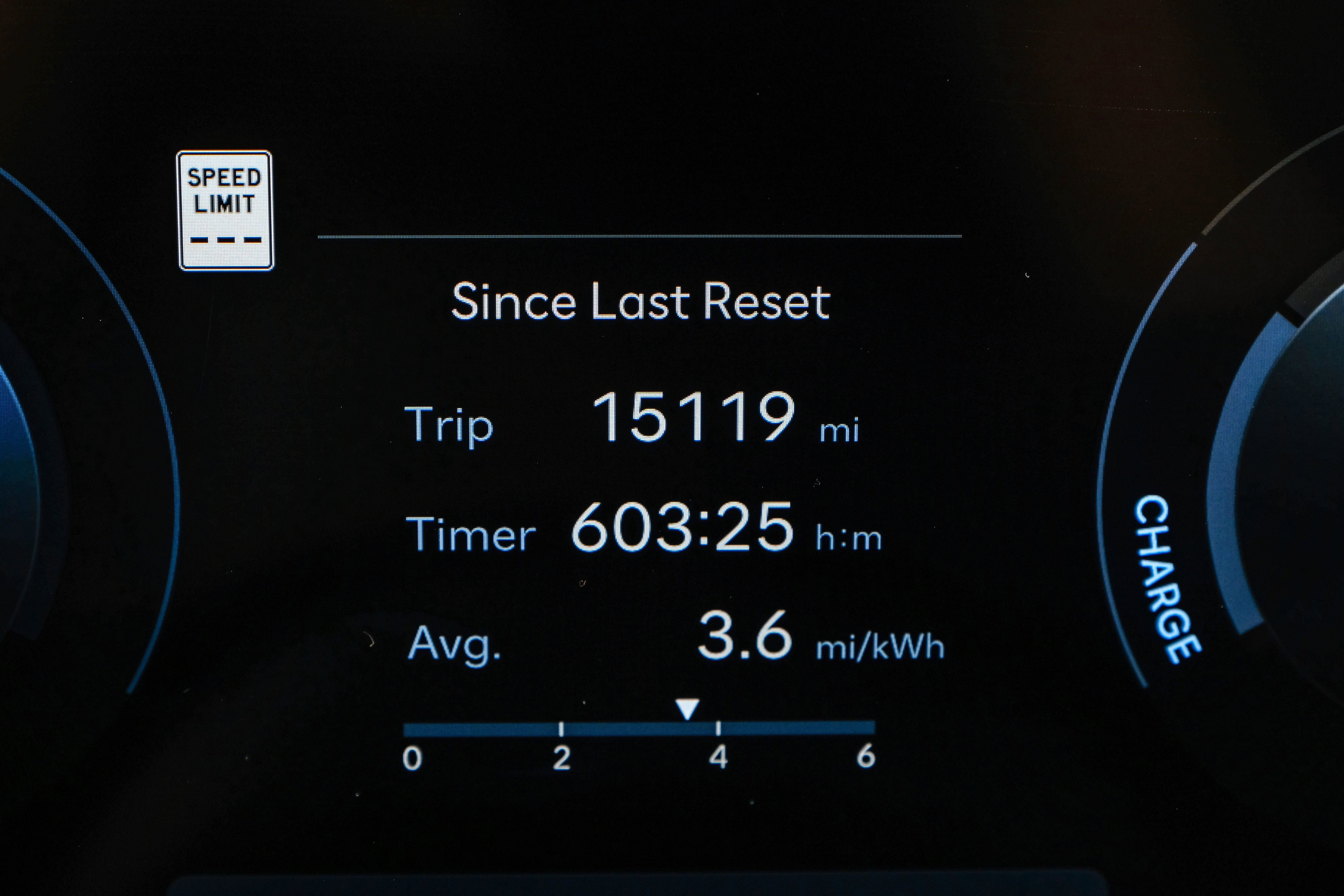 Used 2025 Hyundai Kona SEL FWD image 17