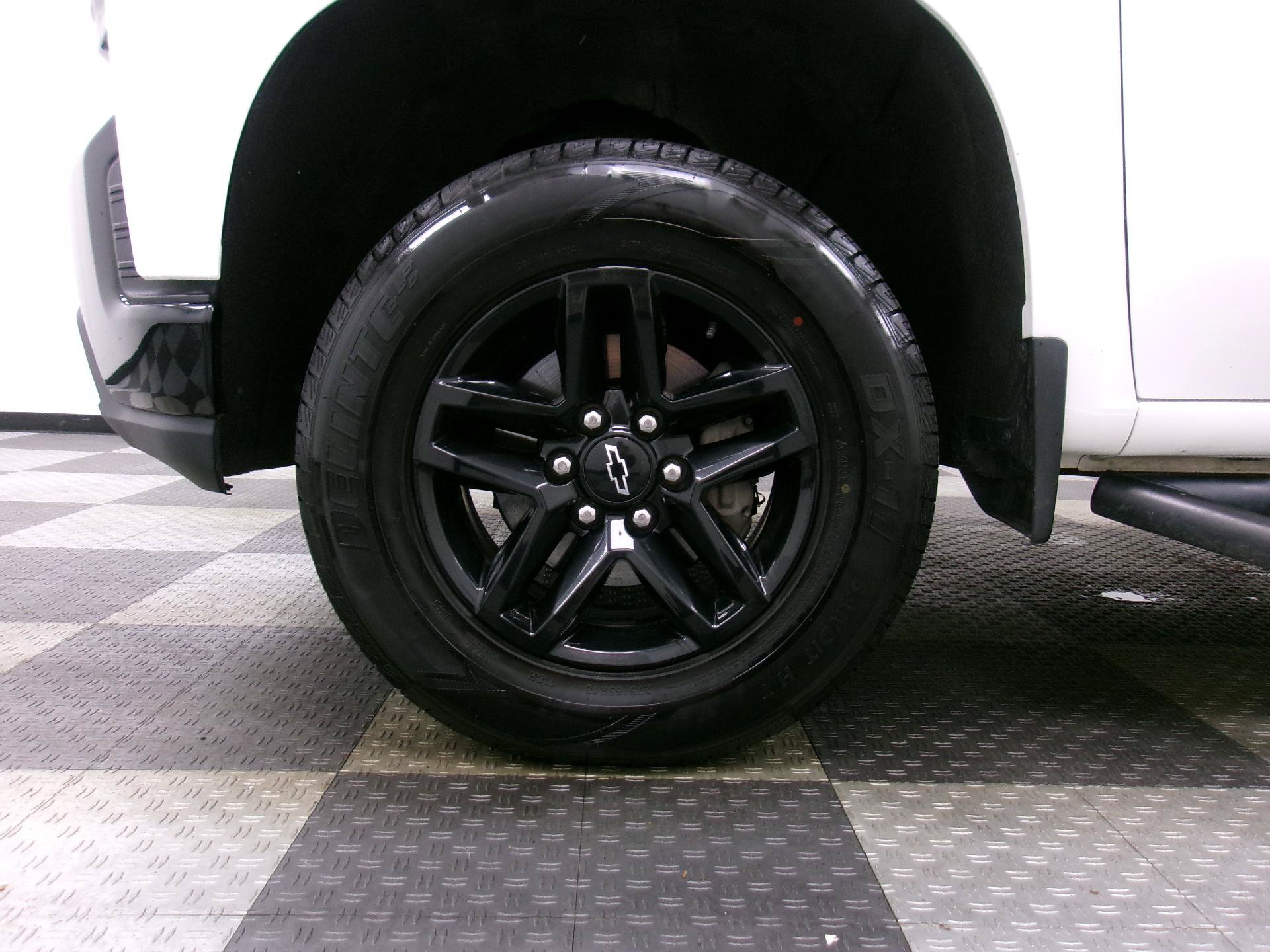 Used 2019 Chevrolet Silverado 1500 LT Trail Boss AWD/4WD image 16