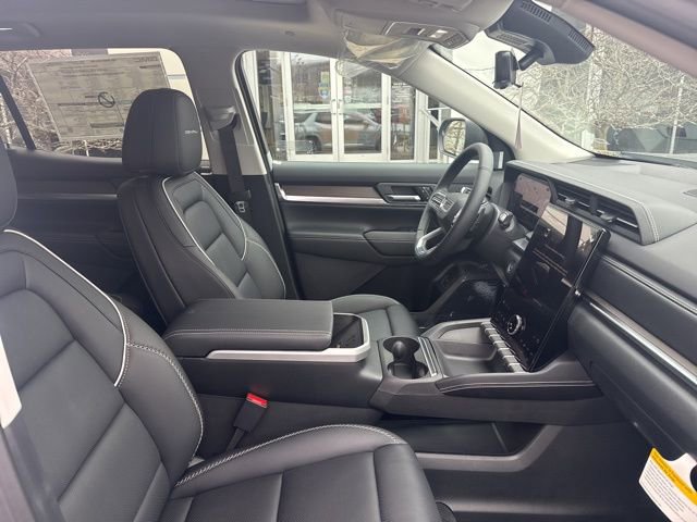 New 2026 GMC Terrain Denali w/ LPO, Floor Liner Package image 33