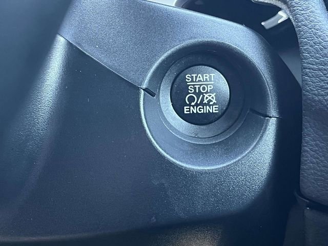 Used 2021 Jeep Compass Limited image 33