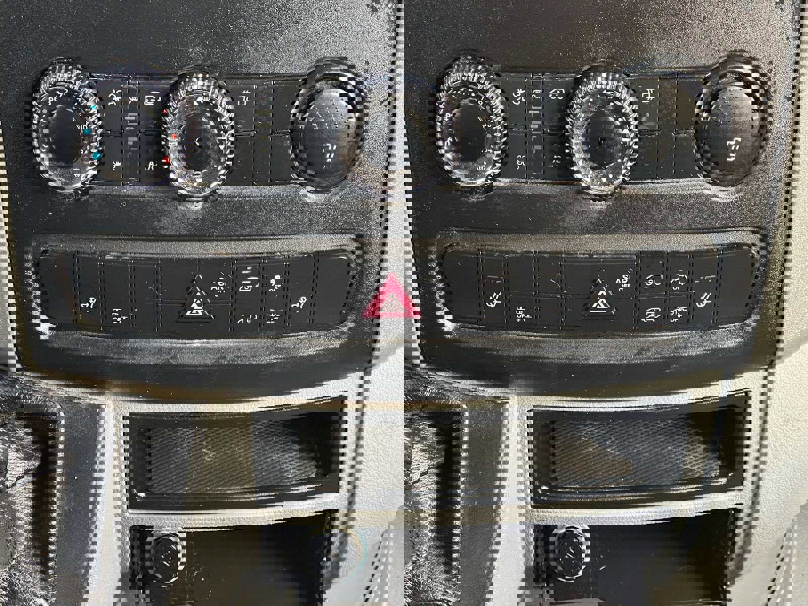 Used 2016 Freightliner Sprinter 2500 image 26