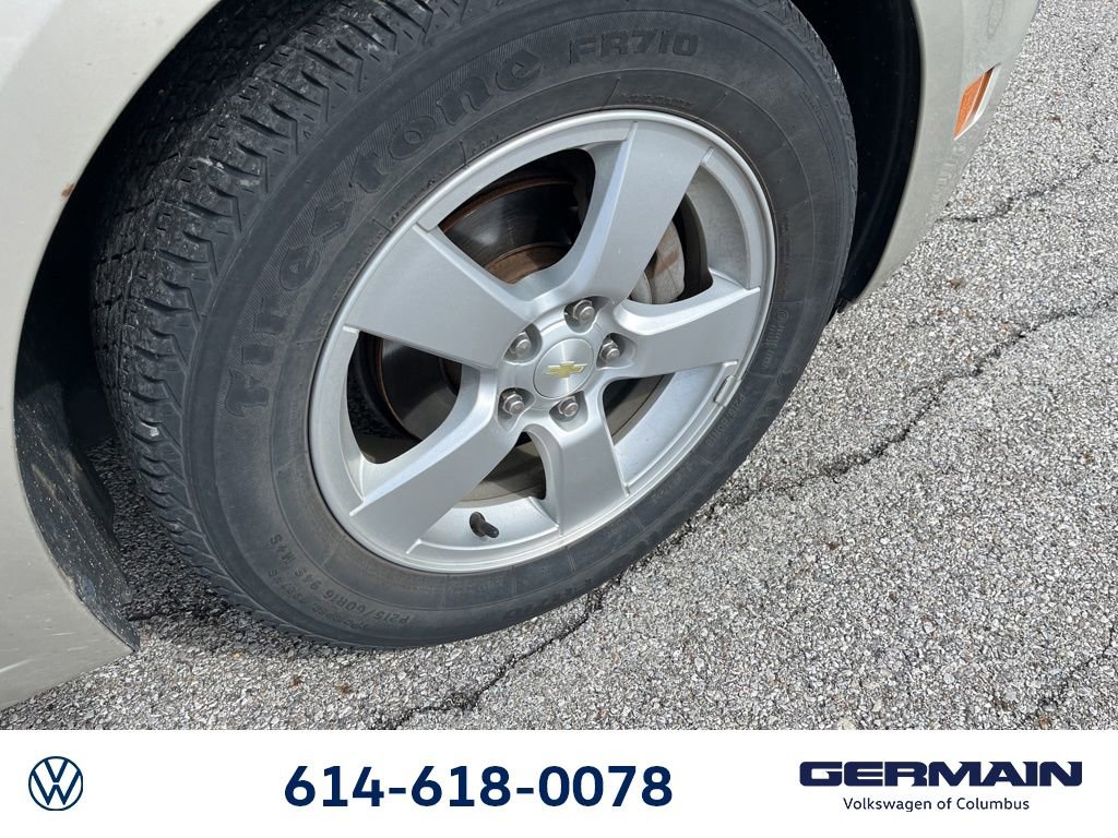Used 2015 Chevrolet Cruze LT image 12