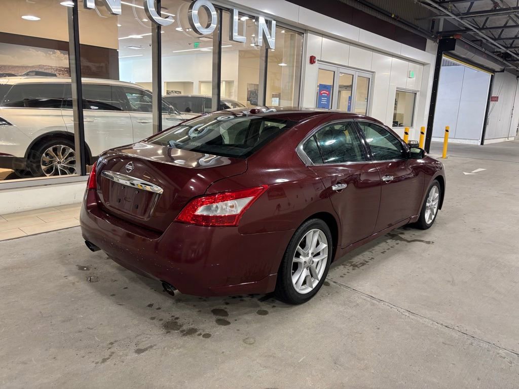 Used 2010 Nissan Maxima 3.5 SV w/ Cold Pkg FWD image 3