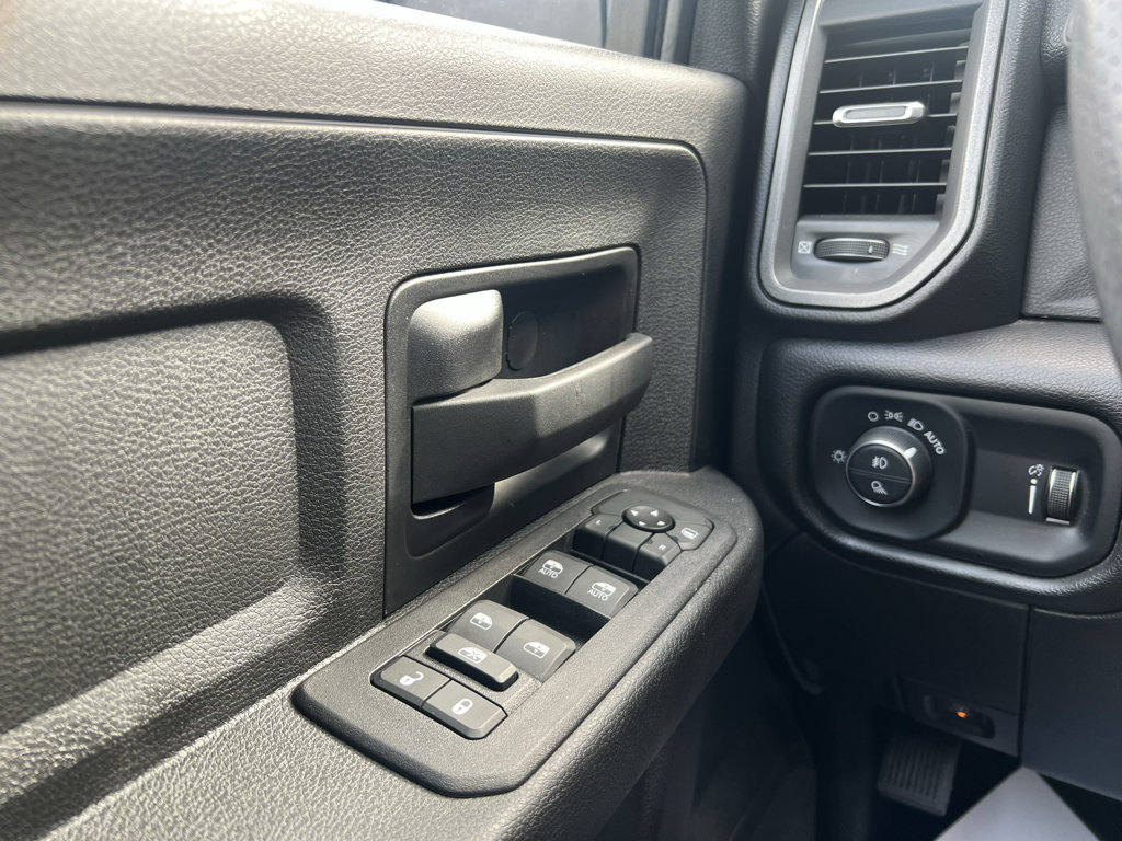 Certified 2025 RAM 2500 Tradesman AWD/4WD image 23