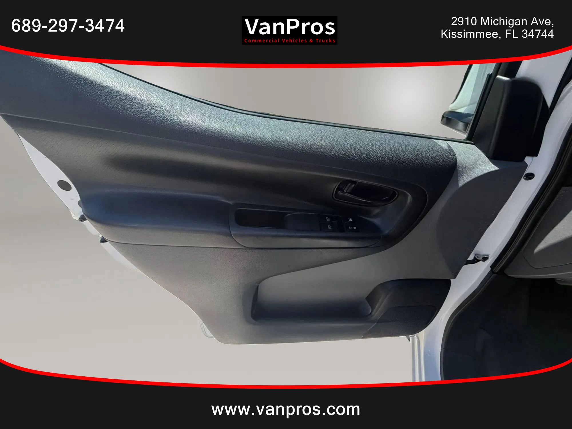 Used 2020 Nissan NV200 SV w/ Back Door Glass Package FWD image 8
