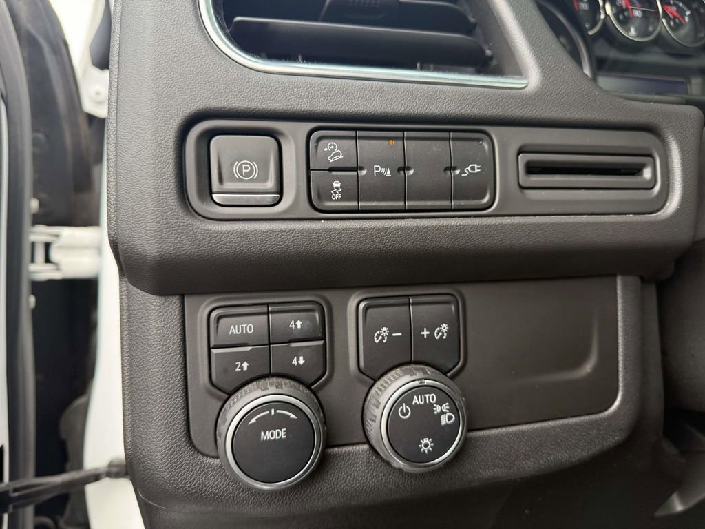 Used 2021 Chevrolet Tahoe Z71 image 15