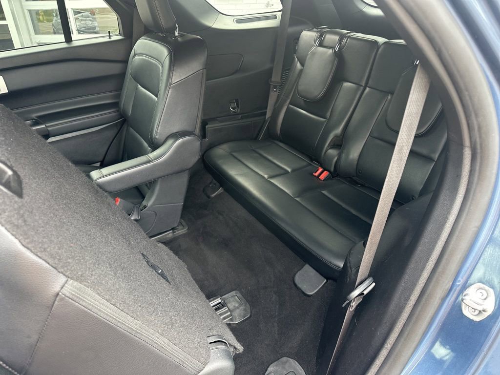 Used 2020 Ford Explorer XLT w/ Equipment Group 202A image 30