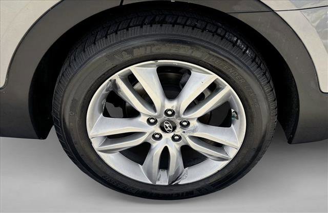 Used 2013 Hyundai Santa Fe Sport 2.0T w/ Technology Pkg AWD/4WD image 9