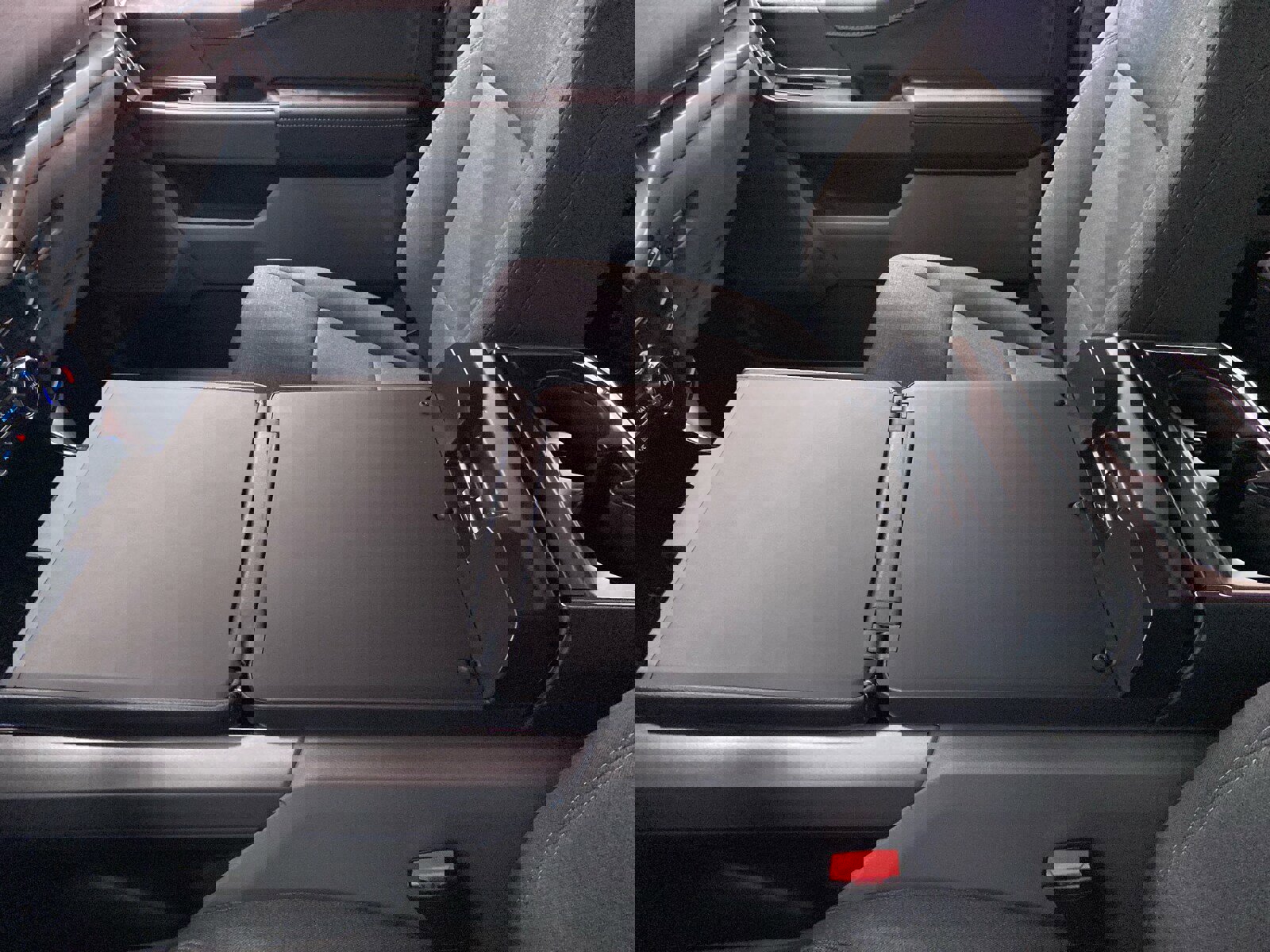 New 2025 Ford F150 XLT w/ Equipment Group 302A MID image 25