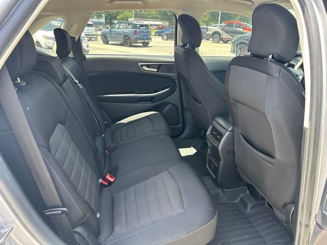 Used 2018 Ford Edge SEL w/ Ford Safe & Smart Package FWD image 15