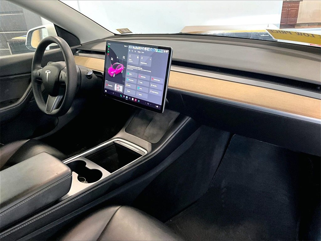 Used 2022 Tesla Model Y Performance image 14