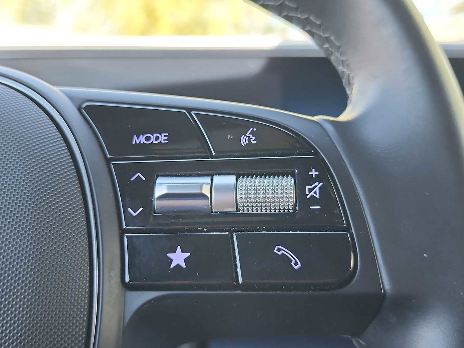 Used 2024 Hyundai Ioniq 6 SE RWD image 30