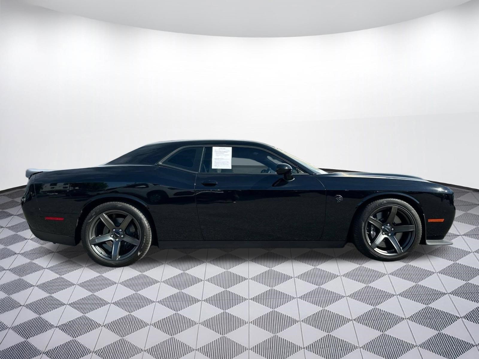 Used 2023 Dodge Challenger SRT Hellcat RWD image 7