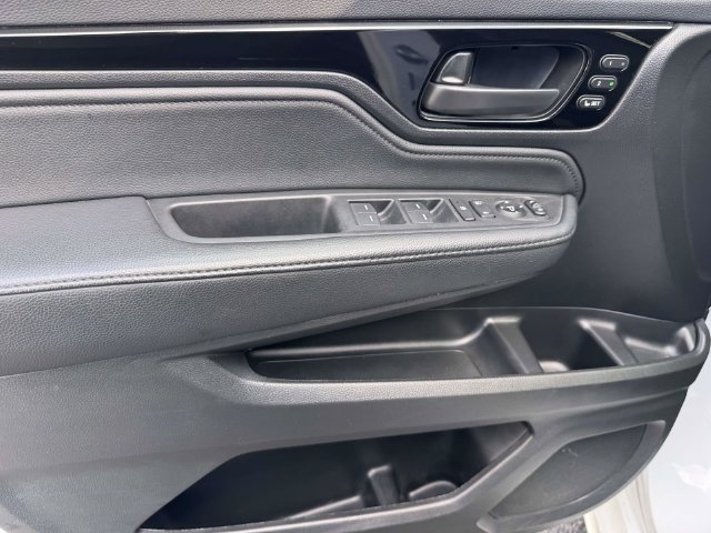 Used 2025 Honda Odyssey Touring image 24