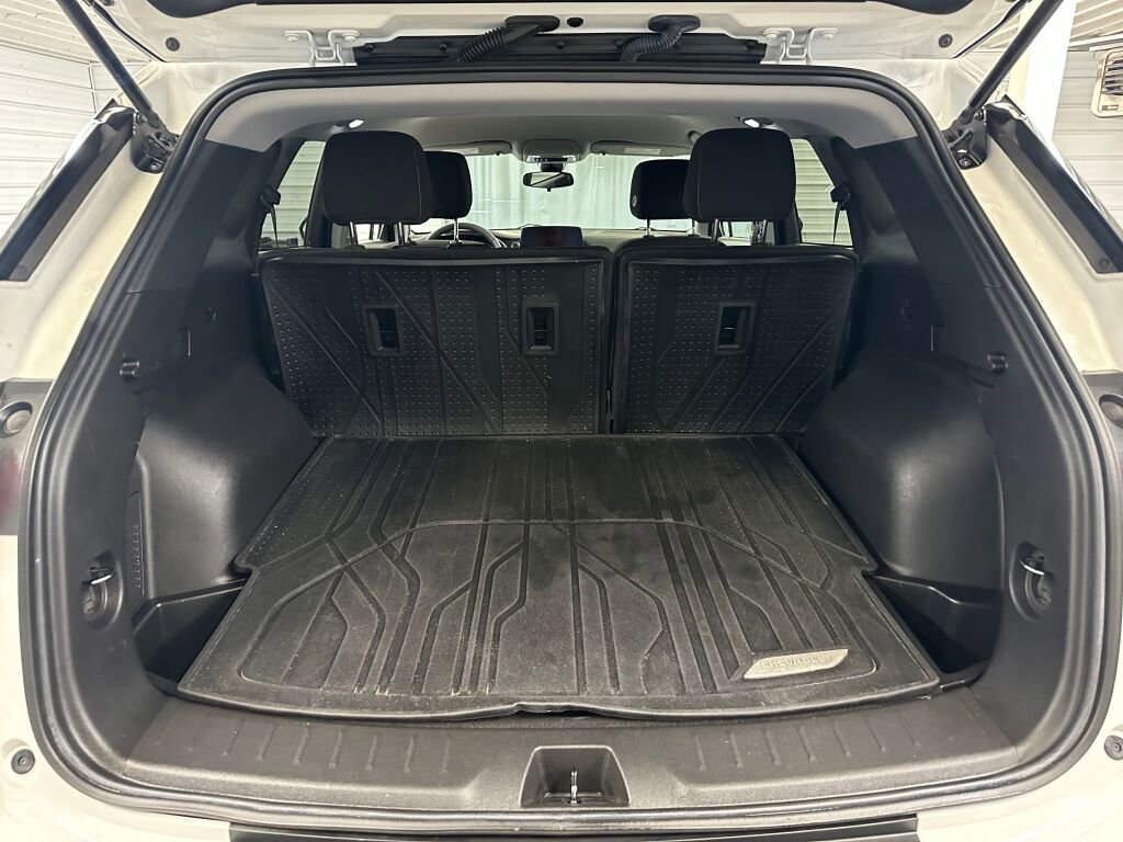 Used 2023 Chevrolet Blazer LT w/ Driver Confidence Package image 23