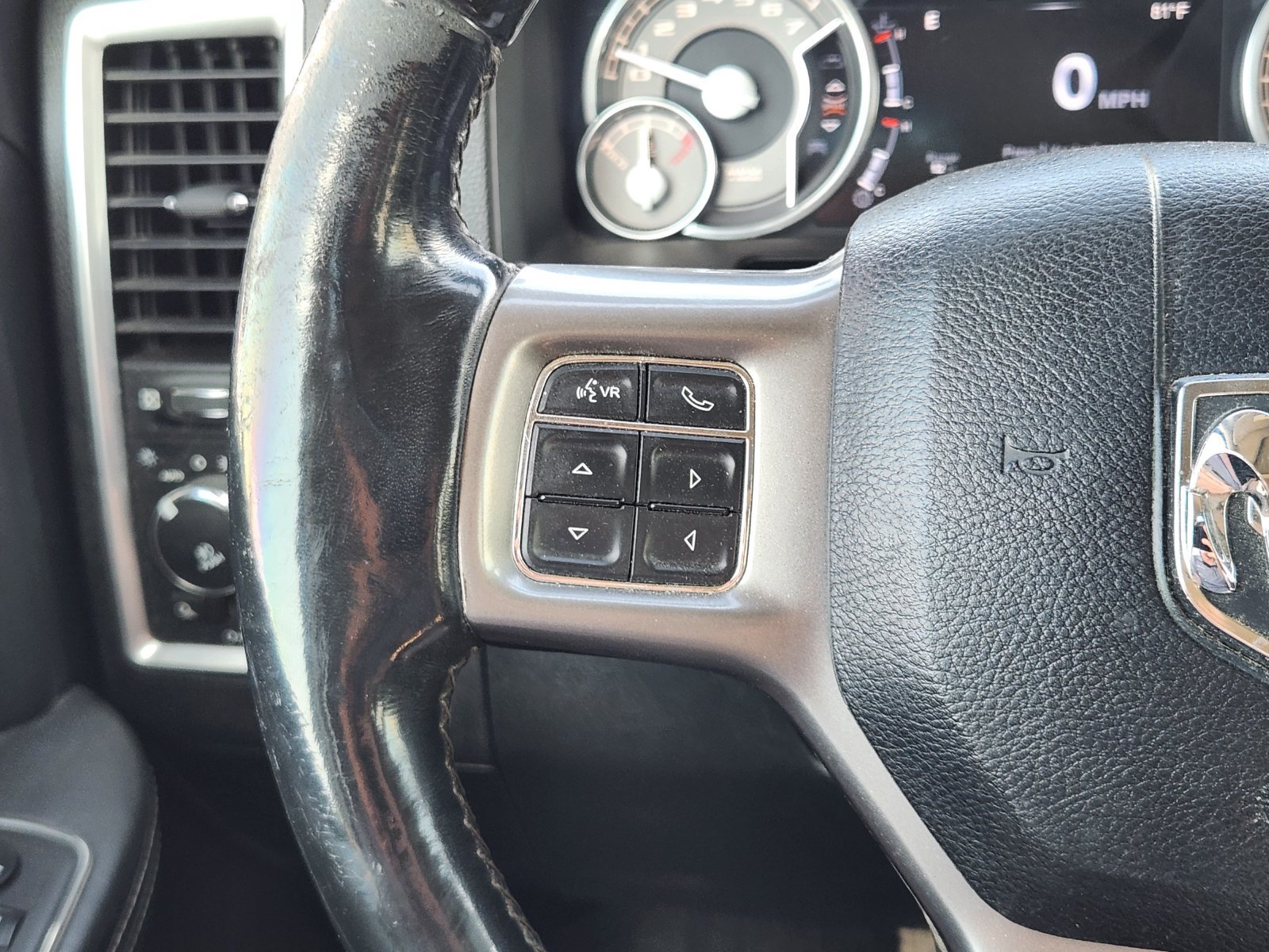 Used 2015 RAM 2500 Limited AWD/4WD image 36
