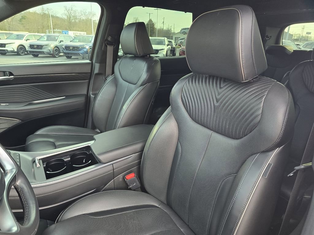 Used 2024 Hyundai Palisade Calligraphy image 13
