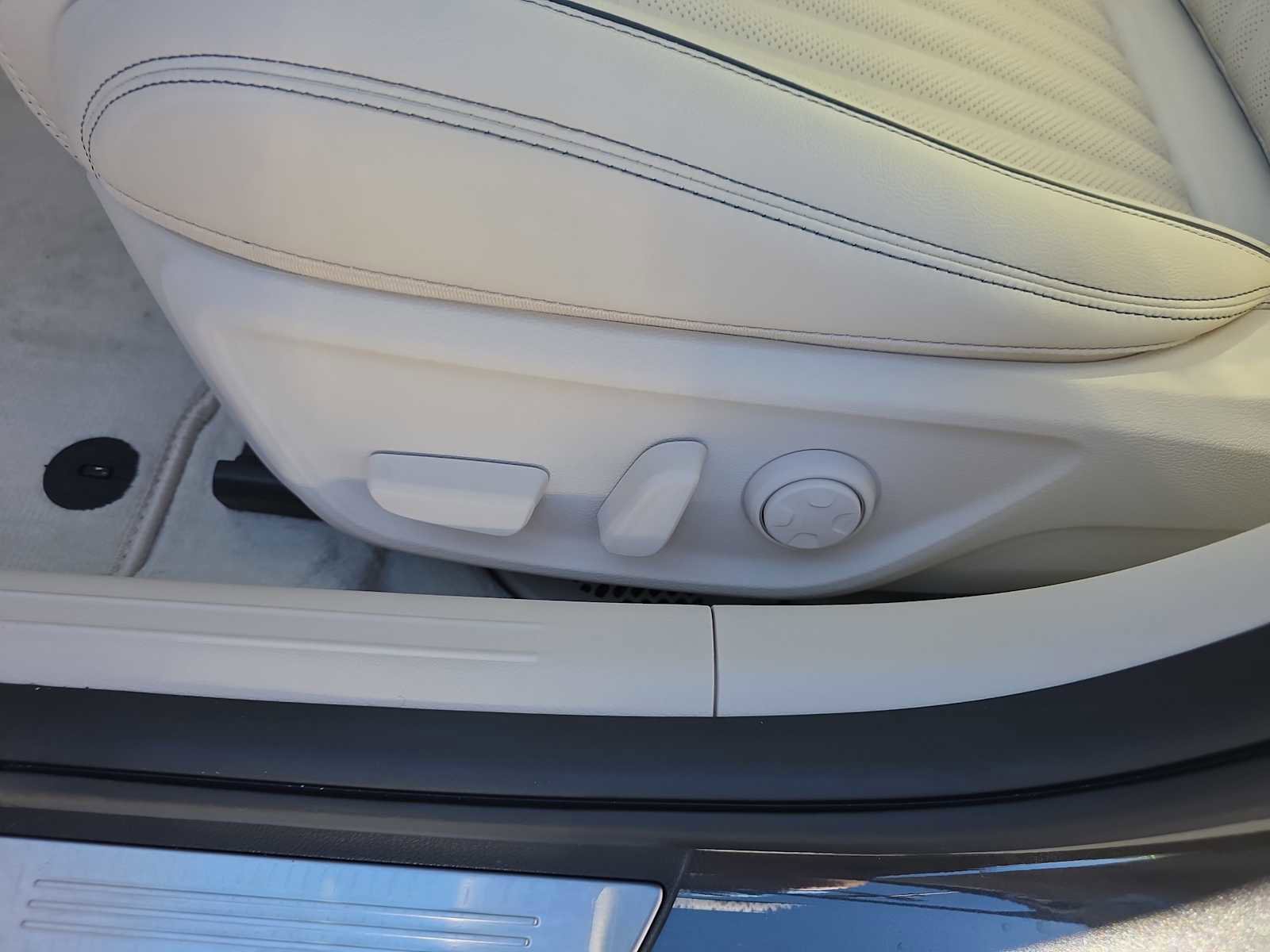 New 2026 Genesis G70 2.5T Prestige image 14