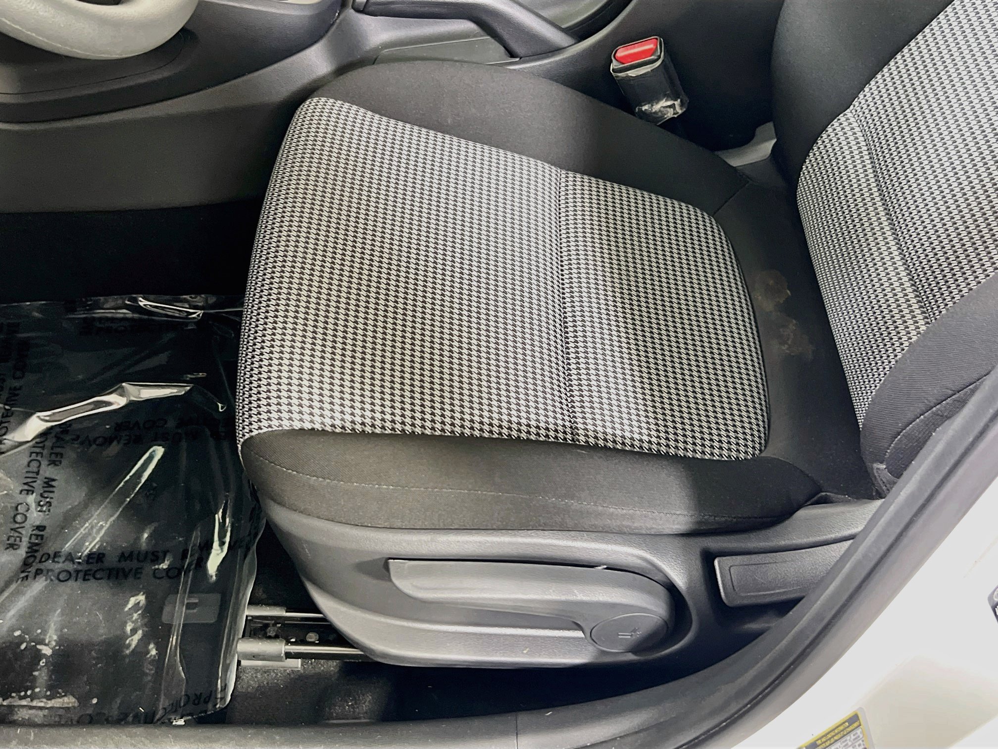 Used 2023 Hyundai Kona SE AWD/4WD image 17