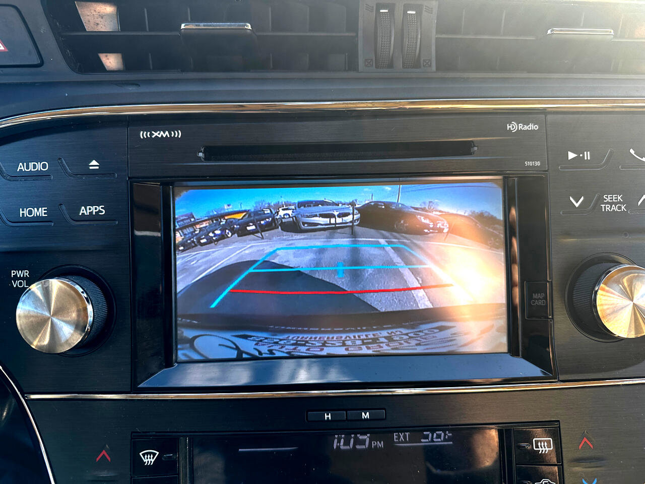 Used 2018 Toyota Avalon XLE image 13