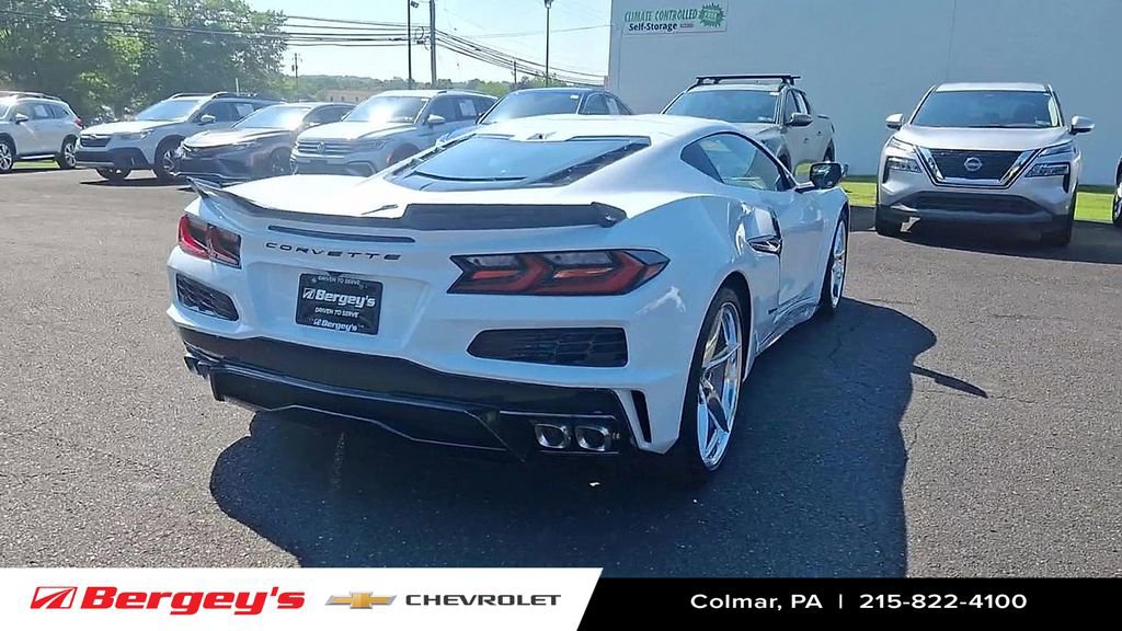 New 2025 Chevrolet Corvette E-Ray image 9
