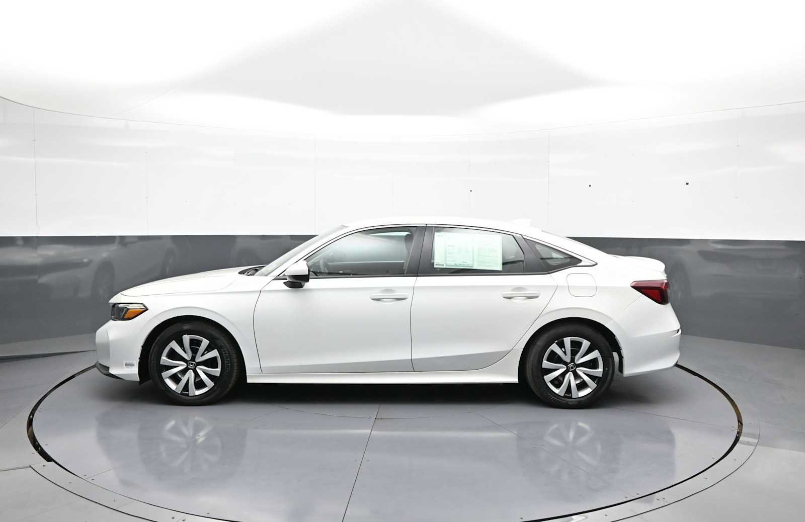 Used 2025 Honda Civic LX image 9