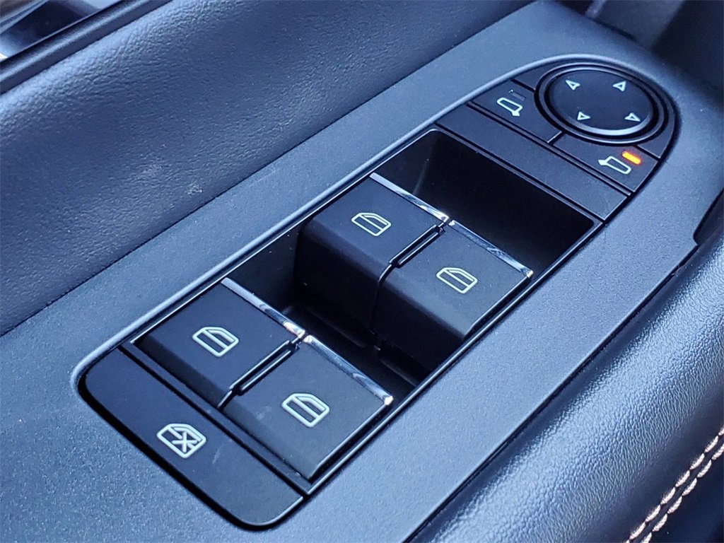 New 2025 MAZDA CX-70 3.3 Turbo w/ Preferred Package image 19