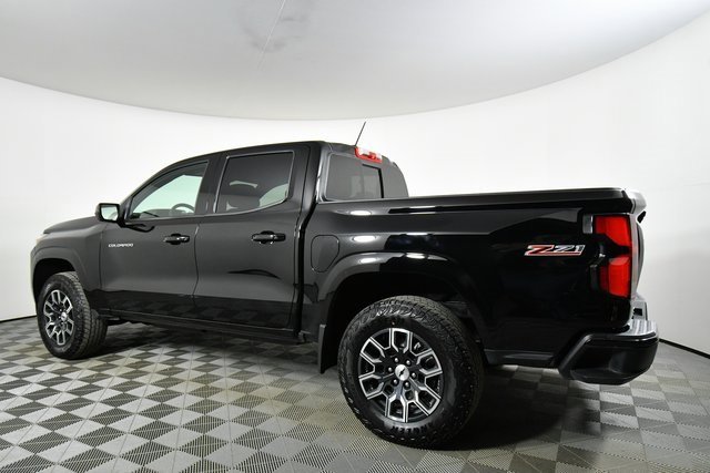 Used 2024 Chevrolet Colorado Z71 w/ Z71 Convenience Package 2 image 14