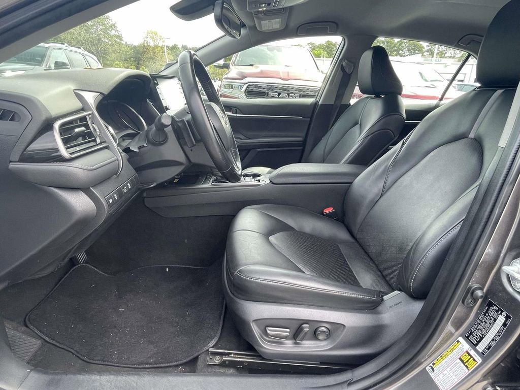 Used 2023 Toyota Camry XSE image 17